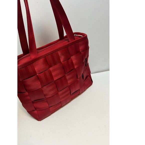 Harvey's Original Red Seatbelt Shoulder Bag 9x12" - Picture 6 of 11